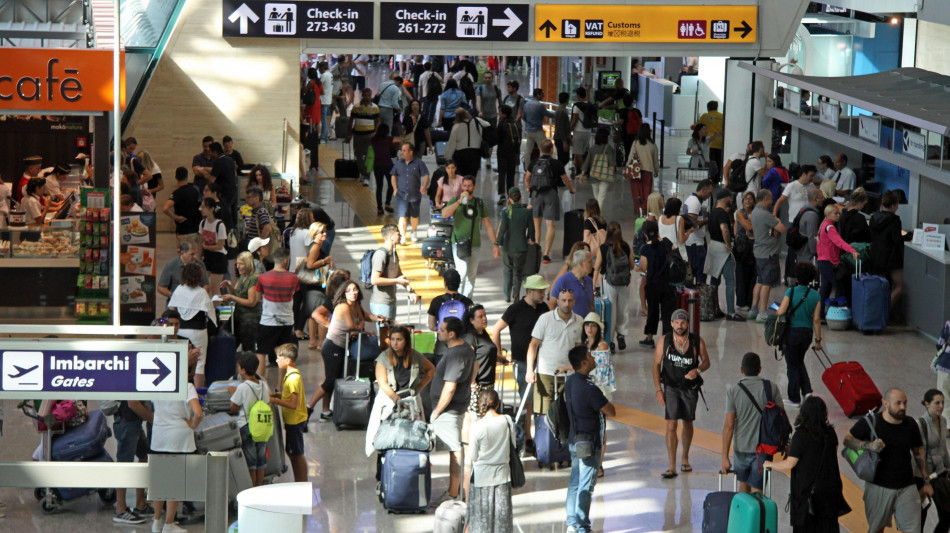 Cnel, emigrati dall'Italia 630 mila giovani dal 2011