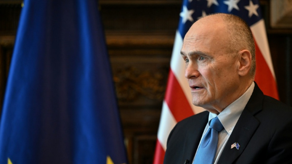  Embaixador dos EUA para UE nega qualquer interfer&ecirc;ncia de Washington nas elei&ccedil;&otilde;es da Hungria 