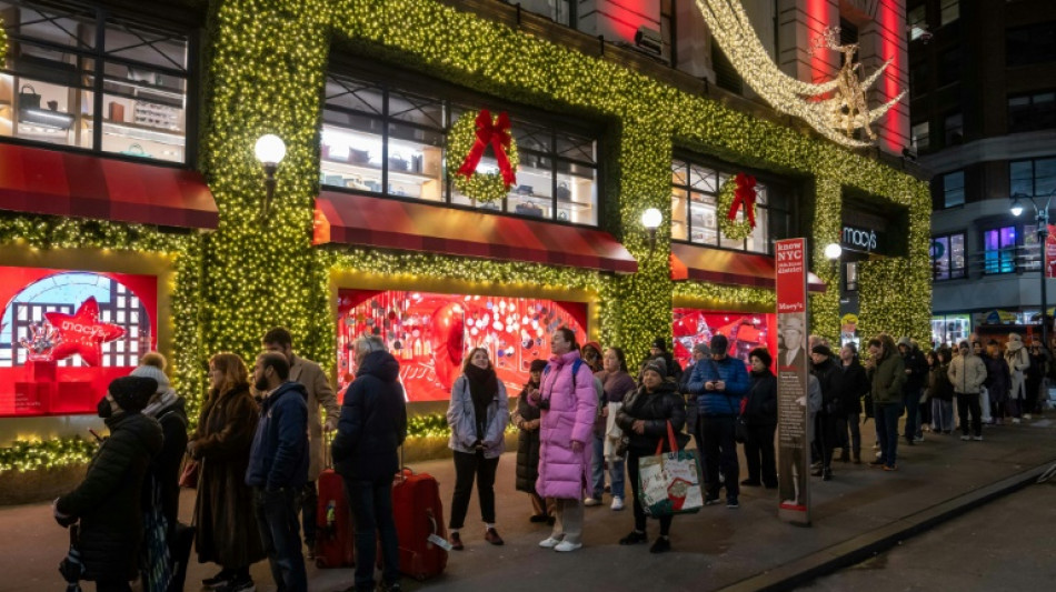 Infla&ccedil;&atilde;o volta a subir em novembro nos EUA, a 2,4% em 12 meses