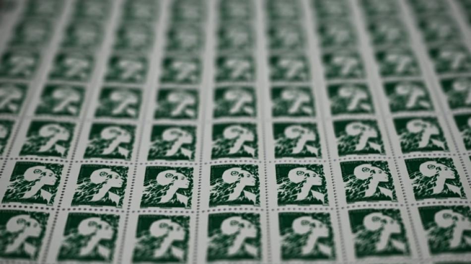  La Poste annonce une hausse de 6,73% du prix des timbres et des colis en moyenne d&eacute;but 2027 