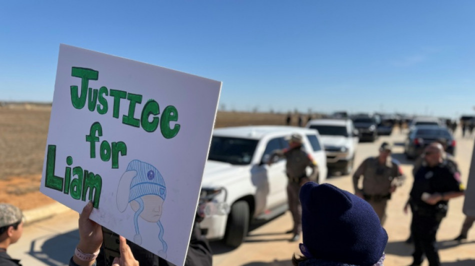  El ni&ntilde;o ecuatoriano detenido por agentes migratorios en EEUU est&aacute; "deprimido y triste", dice un legislador 