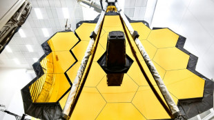 Entran en funcionamiento los instrumentos del telescopio espacial James Webb