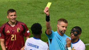 UEFA f&uuml;hrt neue Meckerregel auch in Klubwettbewerben ein