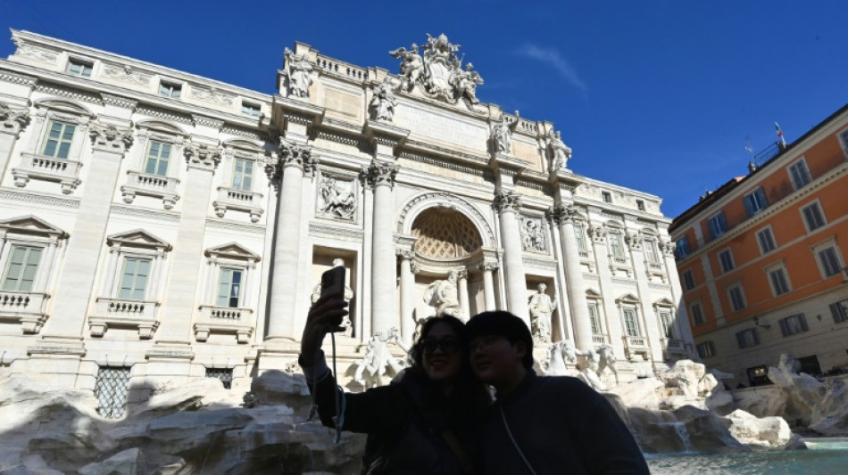  Paying for a selfie: Rome starts charging for Trevi Fountain 