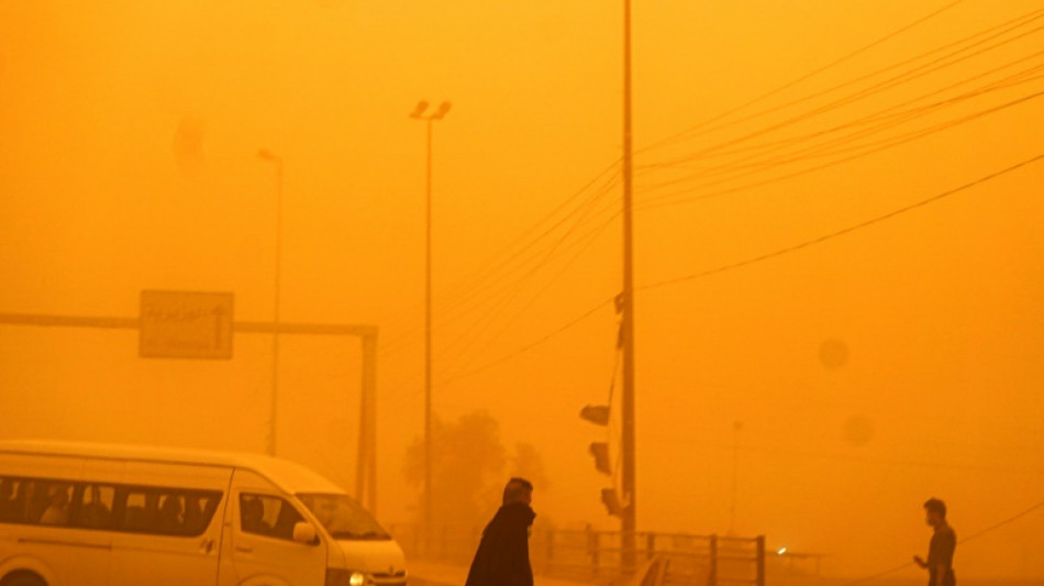 Latest sandstorm brings Iraq to standstill