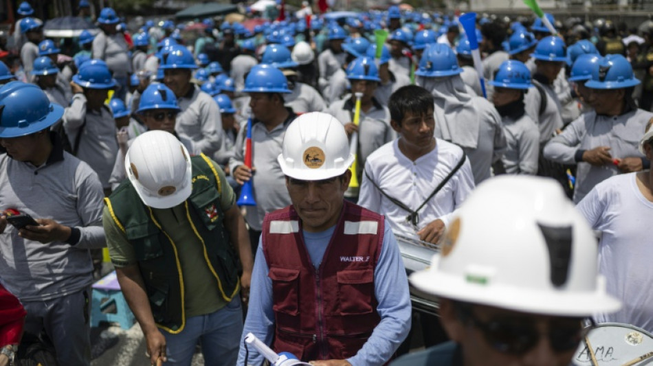 El Congreso de Per&uacute; cede a las protestas y ampl&iacute;a el plazo para formalizar la miner&iacute;a artesanal