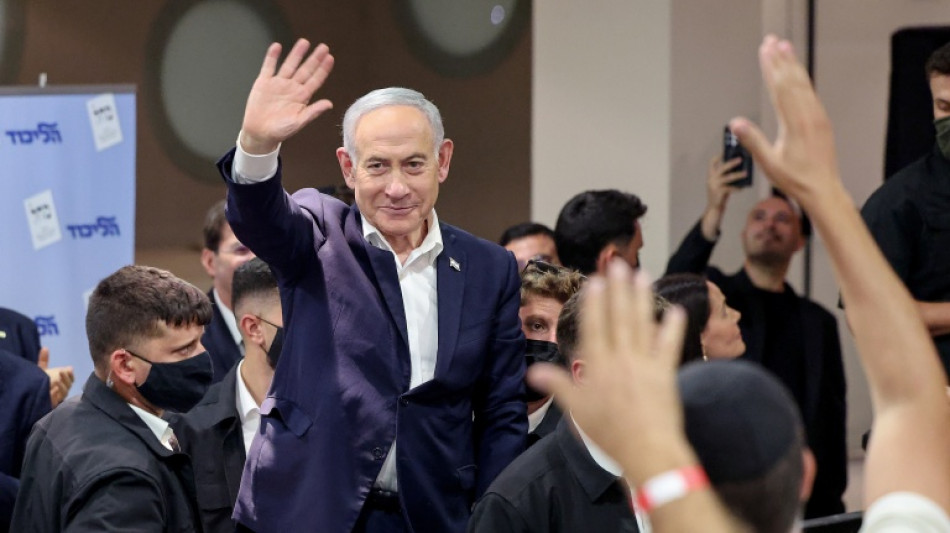  Netanyahu, l'ind&eacute;boulonnable Premier ministre qui se bat pour sa survie politique 