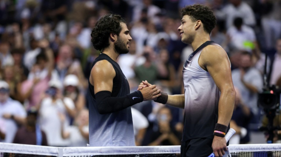  Alcaraz cede la corona del US Open ante Shelton en un super tiebreak de madrugada 