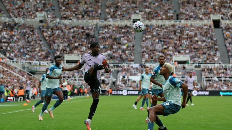  Kit confusion disrupts Newcastle friendly against Leverkusen 