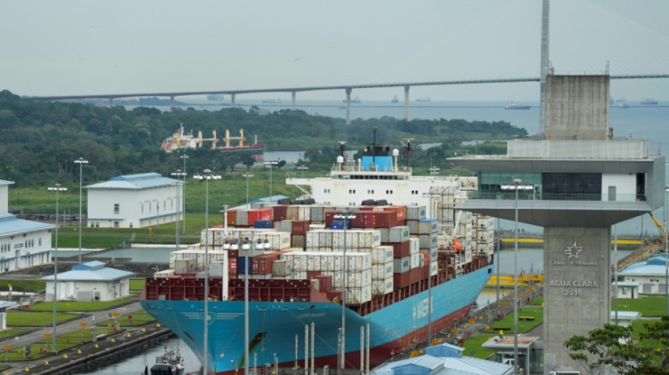 Governo dos EUA afirma que seus navios ter&atilde;o passagem livre no Canal do Panam&aacute;; ACP nega