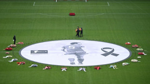 Abschied von Franz Beckenbauer: Tausende Fans und Prominente in Münchner Stadion
