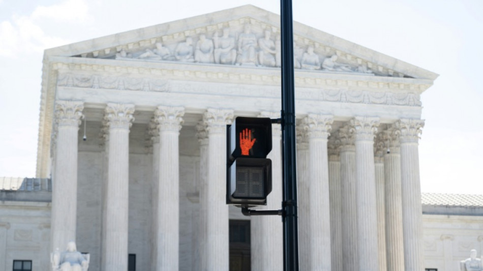  US Supreme Court blocks Trump mail-in ballot restrictions 