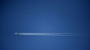 Las estelas de condensación, la otra cara del impacto climático de la aviación