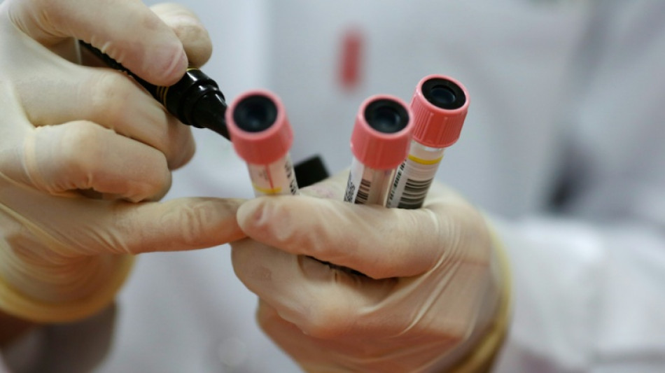 Karlsruhe billigt Blutentnahmeverbot f&uuml;r Heilpraktiker bei bestimmten Eigenbluttherapien 