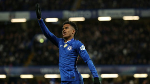 Com golaço de Estêvão, Chelsea vence Barcelona (3-0) na Champions