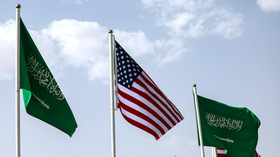 Trump &egrave; arrivato a Riad in Arabia Saudita