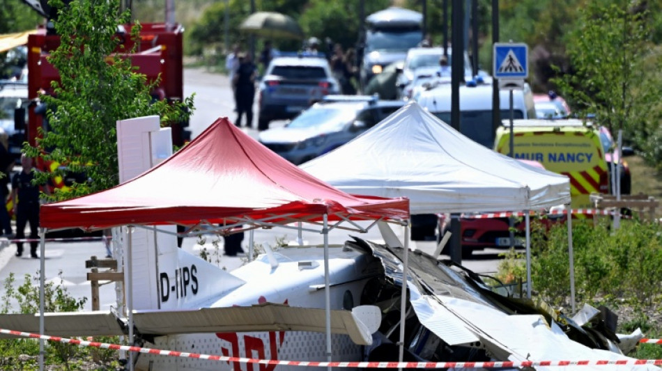  Pr&egrave;s de Nancy, onze morts dans le crash d'un avion lors d'un bapt&ecirc;me de parachutisme 