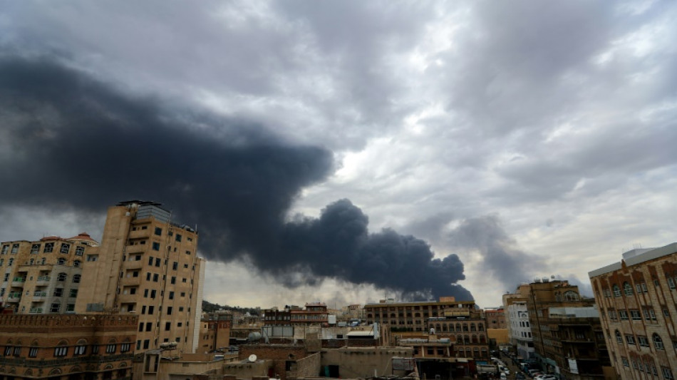 Isra&euml;l frappe l'a&eacute;roport et des centrales &eacute;lectriques &agrave; Sanaa aux mains des Houthis