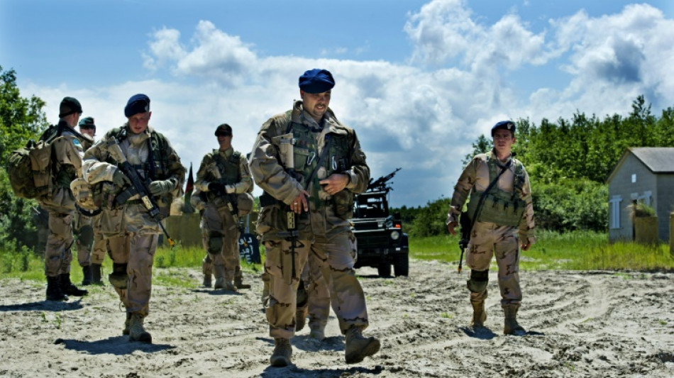  Niederlande unterstellen ihr komplettes Feldheer der Bundeswehr 