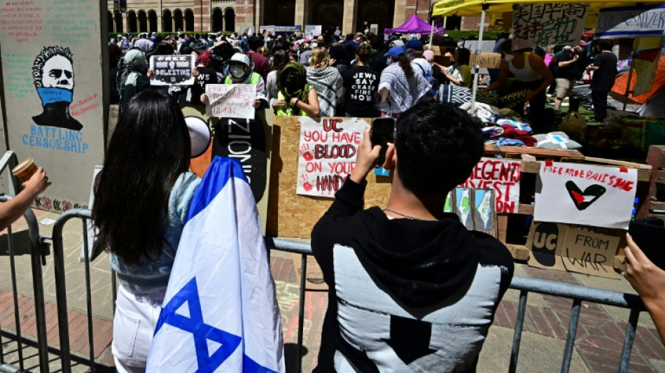 Polícia detém quase 100 e esvazia acampamento pró-Palestina em universidade de Boston