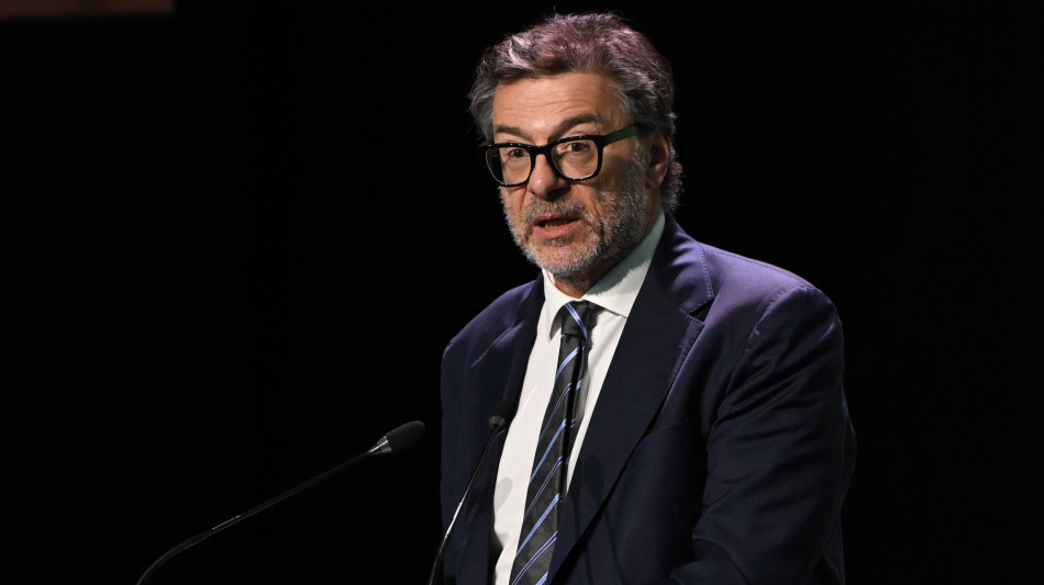  Giorgetti, tutti devono contribuire, per le banche oneri significativi ma assorbibili 