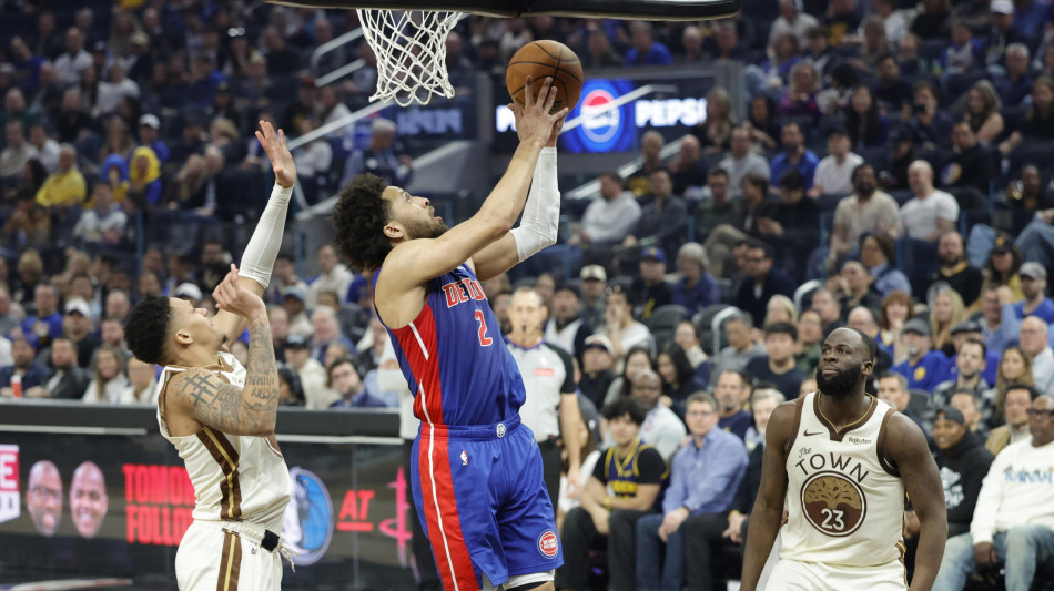 Nba: Detroit travolge New York, Boston recupera 22 punti a Miami