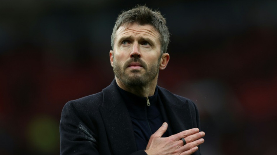  Carrick fights for Man Utd job, Arsenal face Liverpool test 