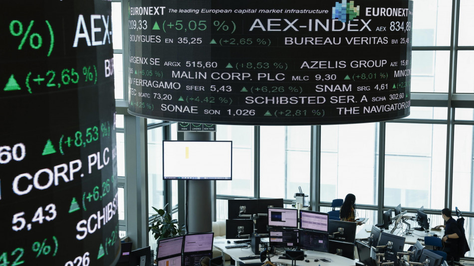 Borsa: l'Europa positiva attende Wall Street, Milano +0,4%