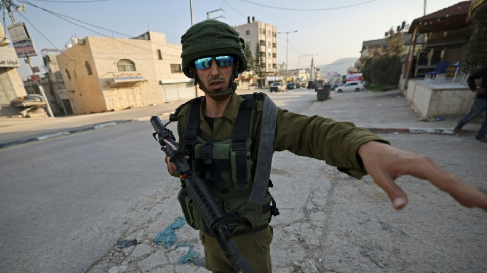 Two Israelis killed in West Bank amid Jordan talks