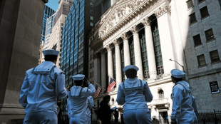 Wall Street finit dispers&eacute;e, enthousiasme pour Nvidia et la tech, cafard ailleurs 