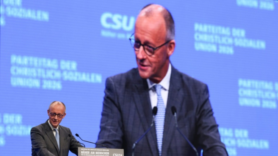  Merz fordert CDU und CSU zu maximaler Geschlossenheit auf: Union werde bek&auml;mpft 
