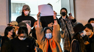 China censura informaci&oacute;n sobre ola nacional de protestas contra confinamientos