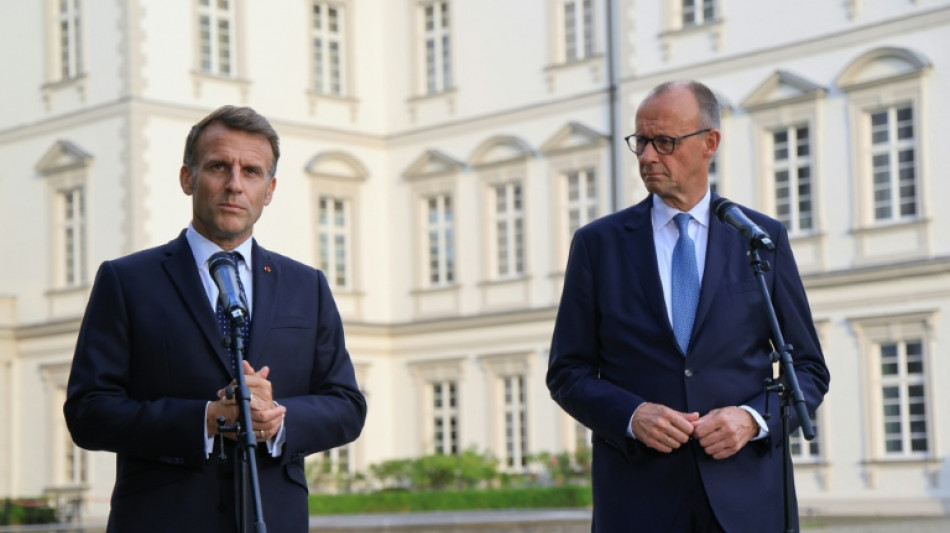  Merz und Macron betonen gute pers&ouml;nliche Beziehungen vor gemeinsamem Ministerrat 
