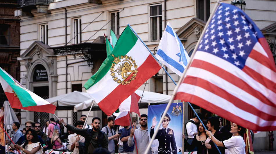  Trump, 'voglio un accordo con l'Iran che duri, non ho fretta' 