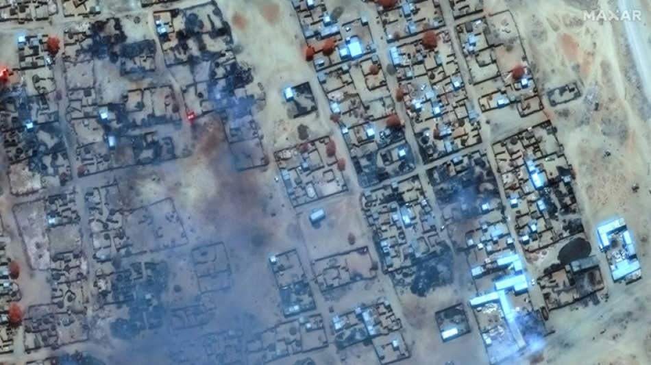 Neighbours improvise first aid for wounded in besieged Sudan city