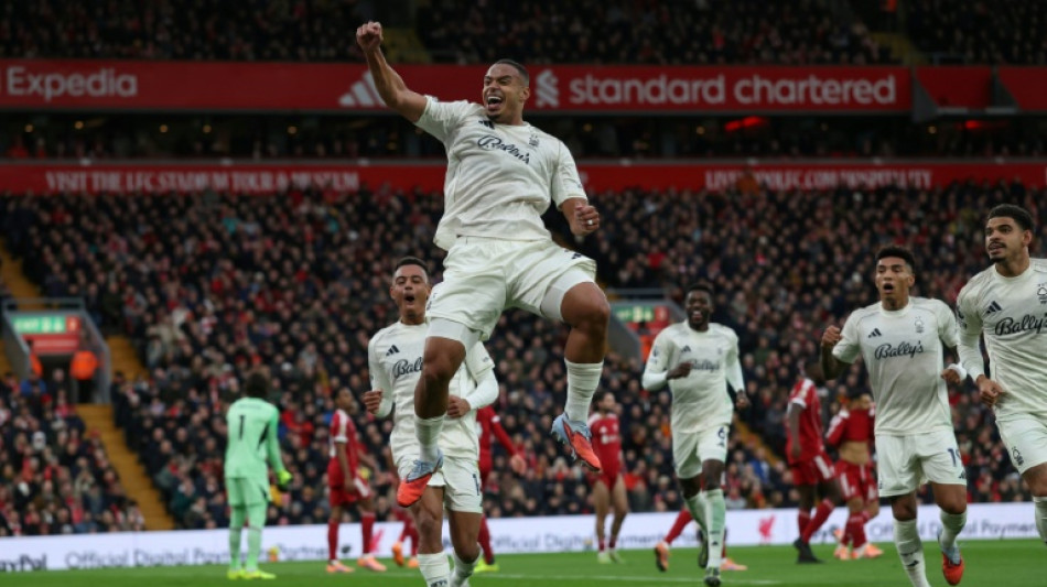 Liverpool stunned by Forest, Chelsea boost title charge