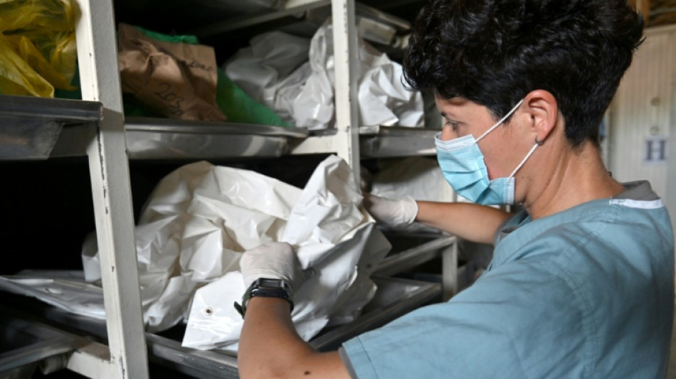 A esperança de encontrar as últimas vítimas 30 anos após o genocídio de Srebrenica