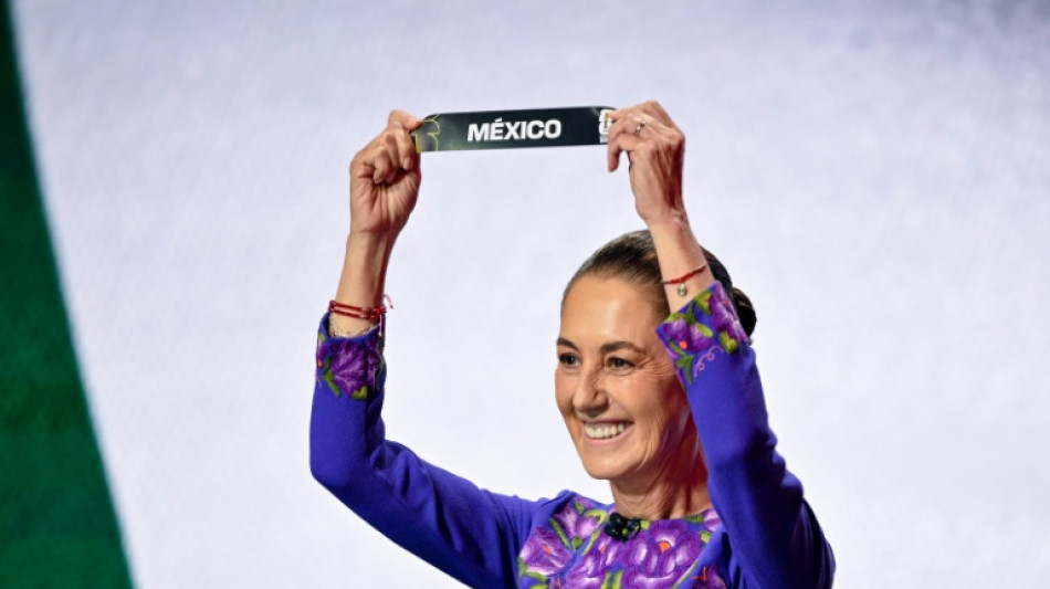 Colores, bordados ind&iacute;genas y poder: &iquest;Qu&eacute; comunica la imagen de la presidenta de M&eacute;xico?