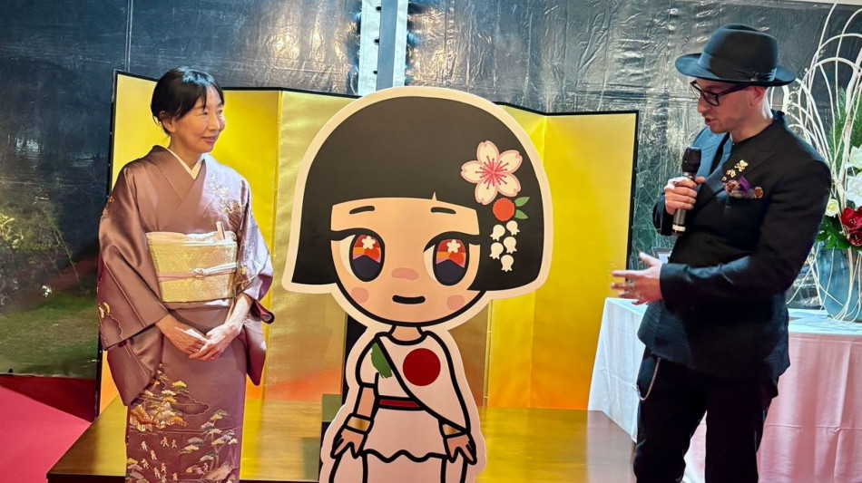 Giappone presenta Nipponina, mascotte per i 160 anni di rapporti con l'Italia