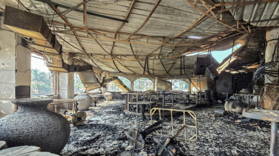  Un incendio de un club nocturno en India deja 25 muertos 