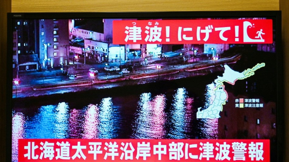  Japão emite alerta de tsunami após forte terremoto 