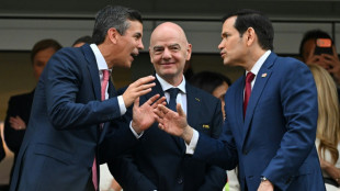 Infantino en jet privado, s&iacute;mbolo de los excesos de la FIFA