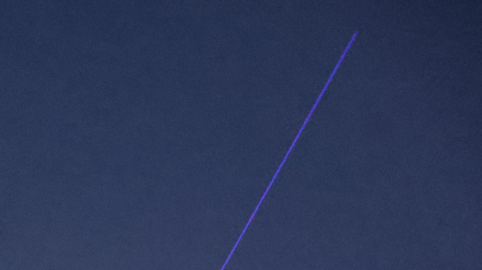 Controllare la luce con un microscopico "sandwich"