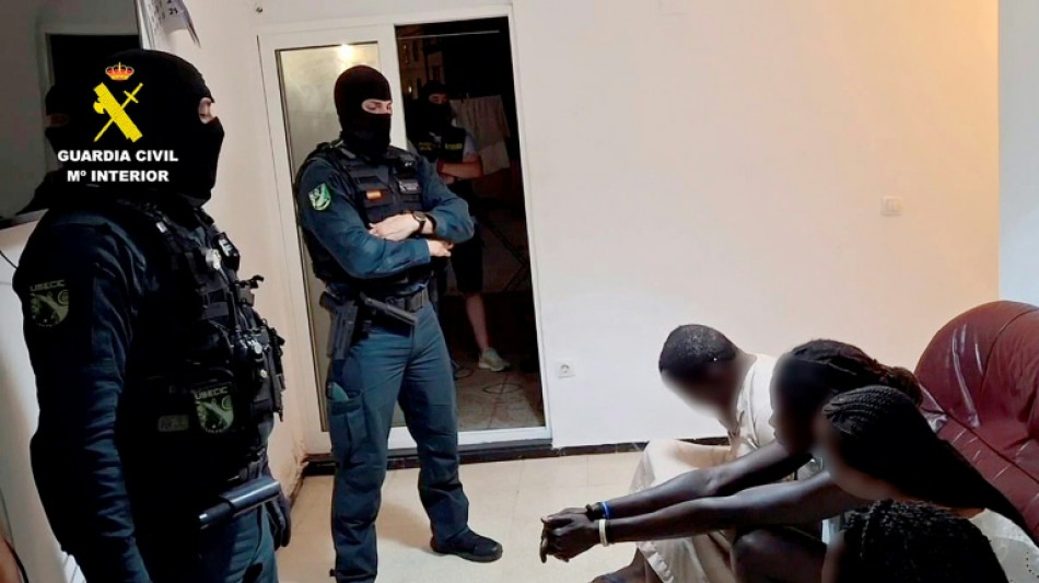  Polic&iacute;a espa&ntilde;ola desmantela red acusada de trata de ni&ntilde;as migrantes 