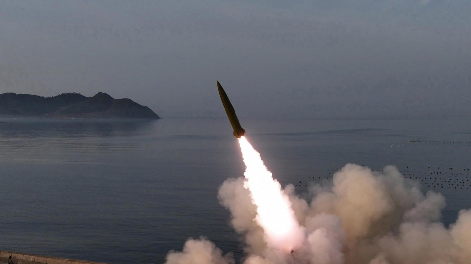  Seoul: lanciati dalla Corea del Nord 'diversi missili balistici' 
