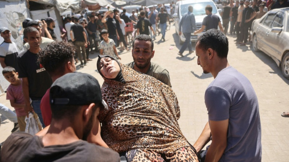  Dez mortos em bombardeios israelenses em Gaza, segundo fontes palestinas 
