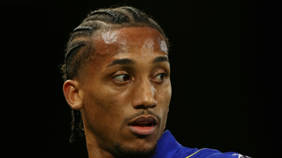  Jo&atilde;o Pedro e Est&ecirc;v&atilde;o retornam &agrave; Sele&ccedil;&atilde;o Brasileira, renovada p&oacute;s-Copa 