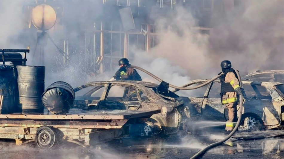 Ukraine meldet mindestens vier Tote bei russischem Angriff auf Einkaufszentrum 