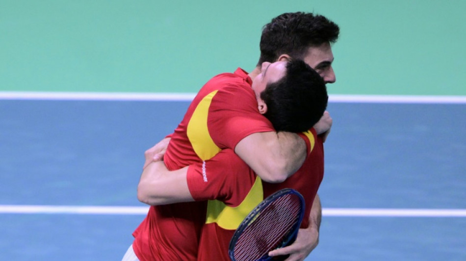 Espanha bate República Tcheca e vai à semifinal da Copa Davis