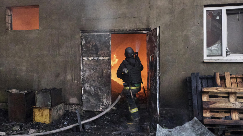 Kiev, Mosca ha lanciato nella notte 407 droni e 44 missili